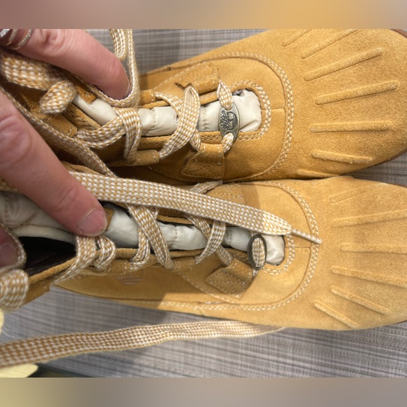 Women’s Timberland winter boots - size 10 - Picture 2 of 11